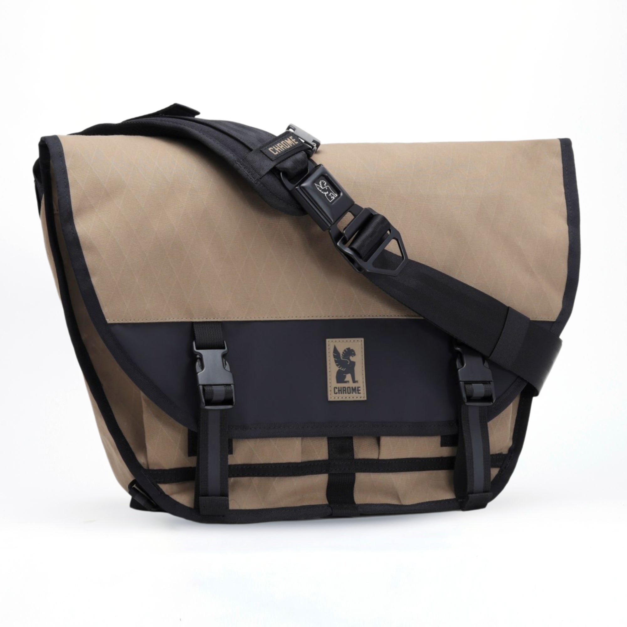 The Citizen 15L Messenger in brown x fabric #color_coyote x