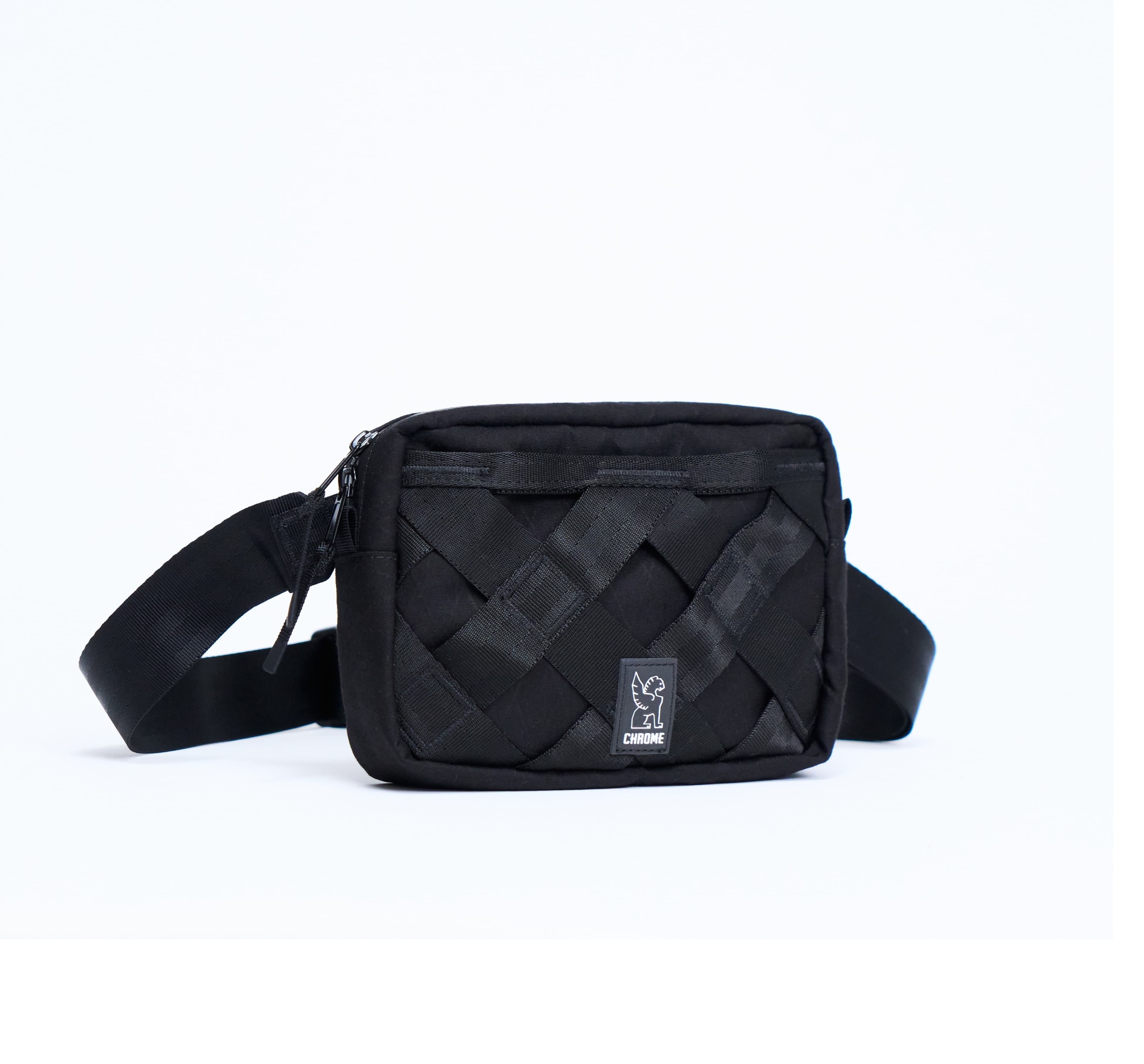Barrage 2L Sling in black #color_black x
