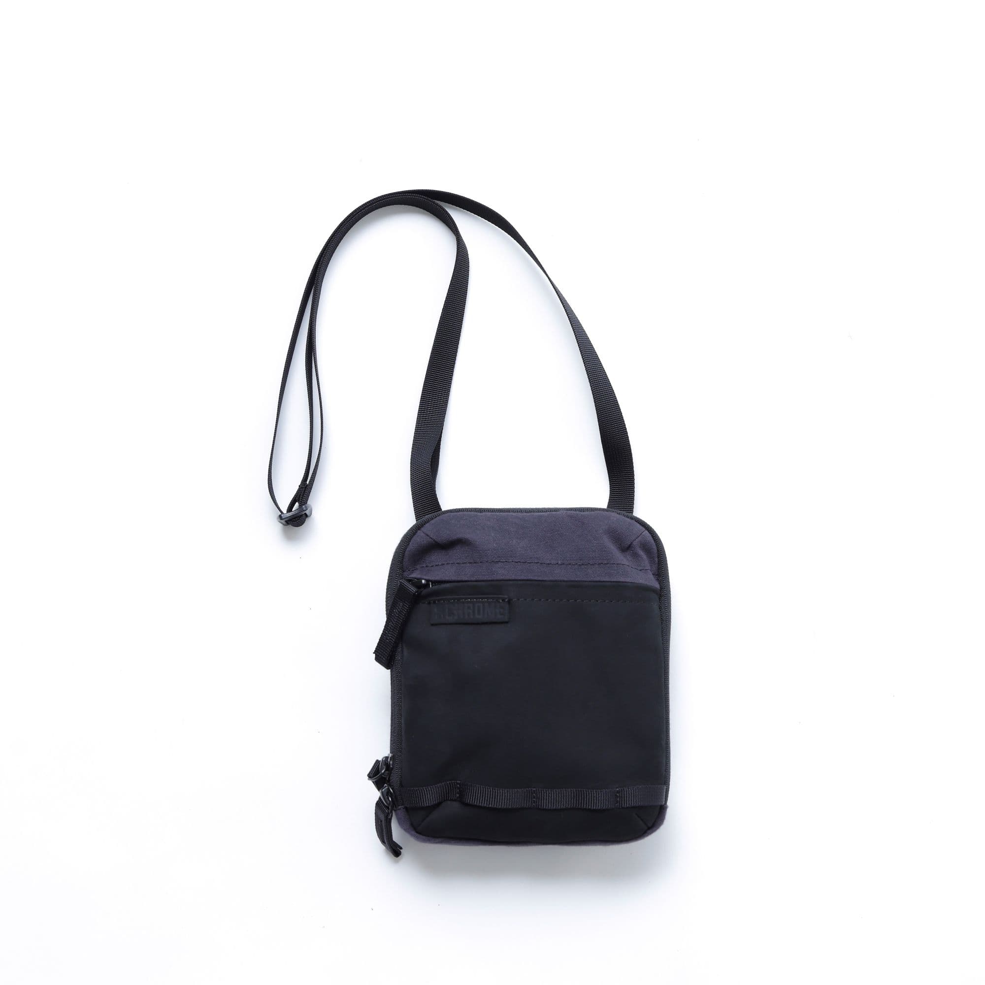 Pac Pouch 2L in Black Canvas Leather #color_black canvas leather