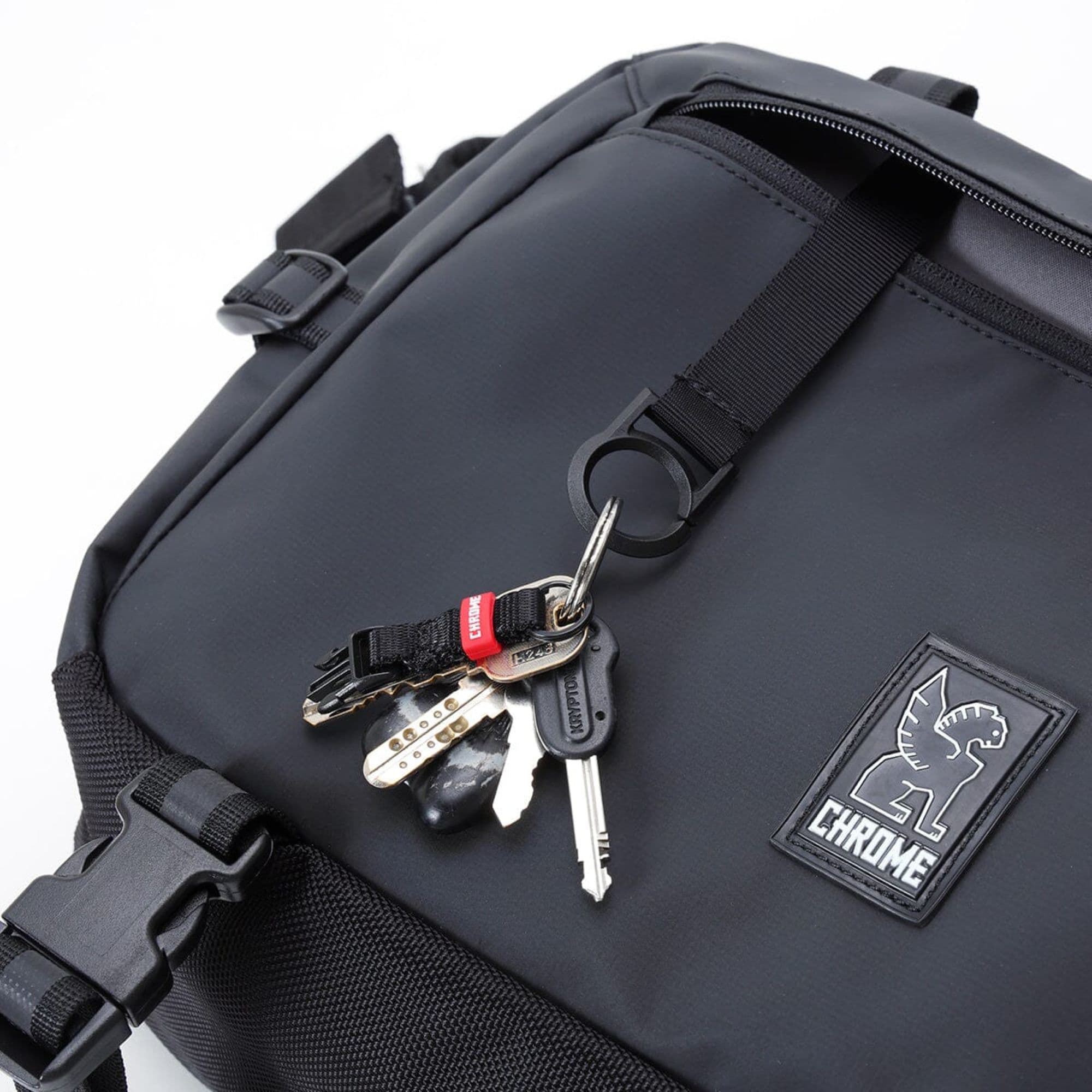 Keys connected to the Kadet Max n Black Tarp #color_black tarp