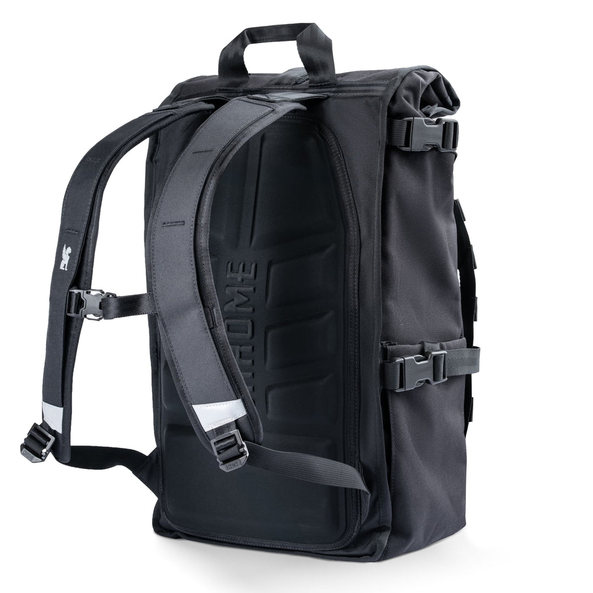 The back of the Barrage 22L in new Classic Black White #color_classic / black / white