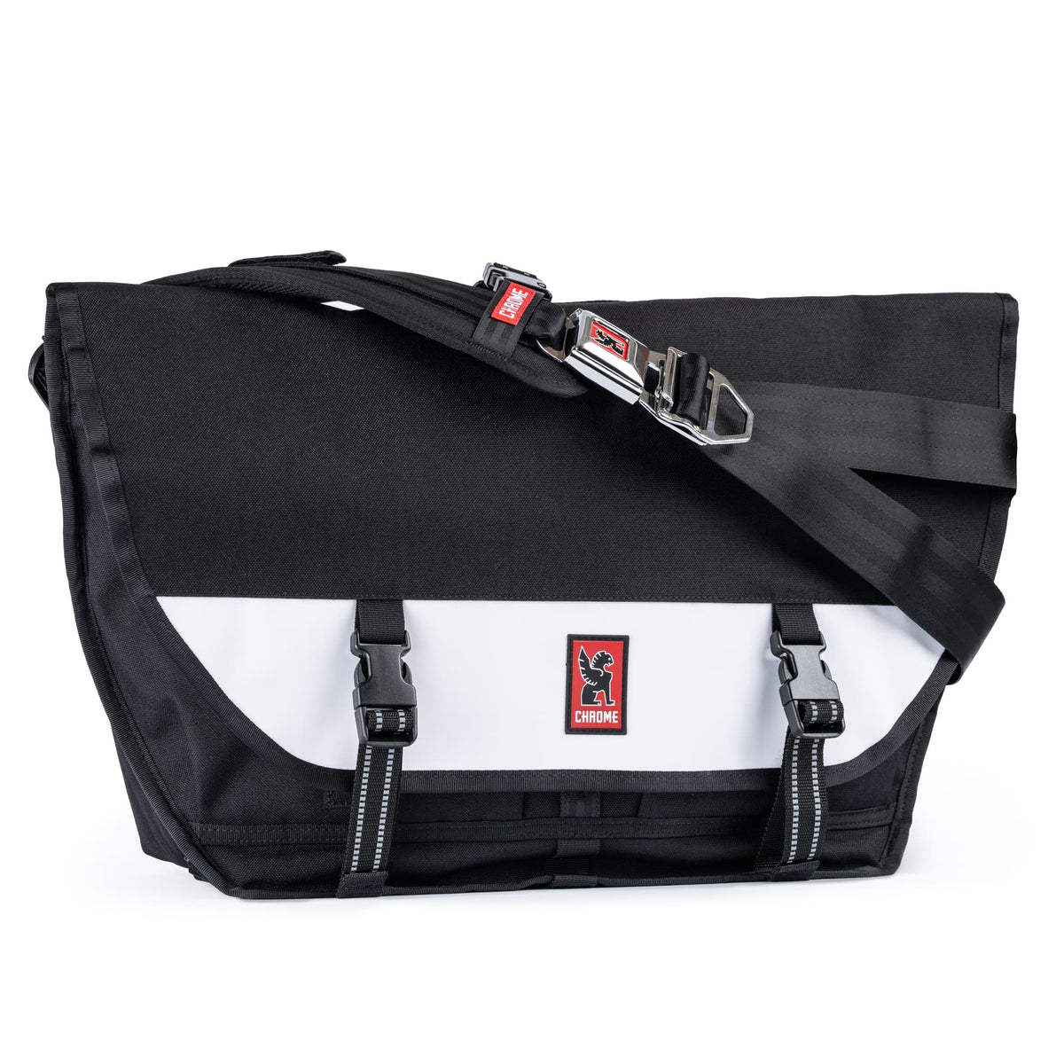 Citizen 24L Messenger in new Classic Black White #color_classic / black / white