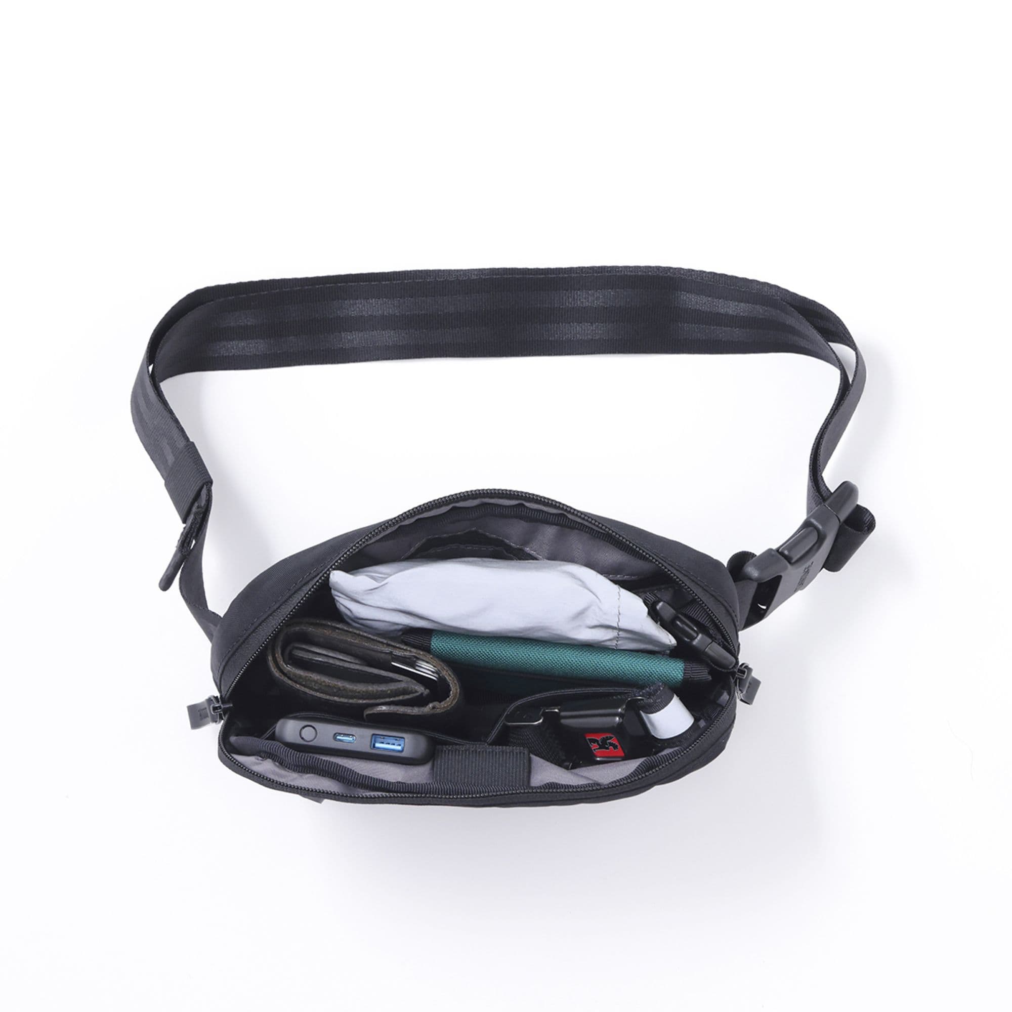 The Sabin 1.5L Sling with items packed inside