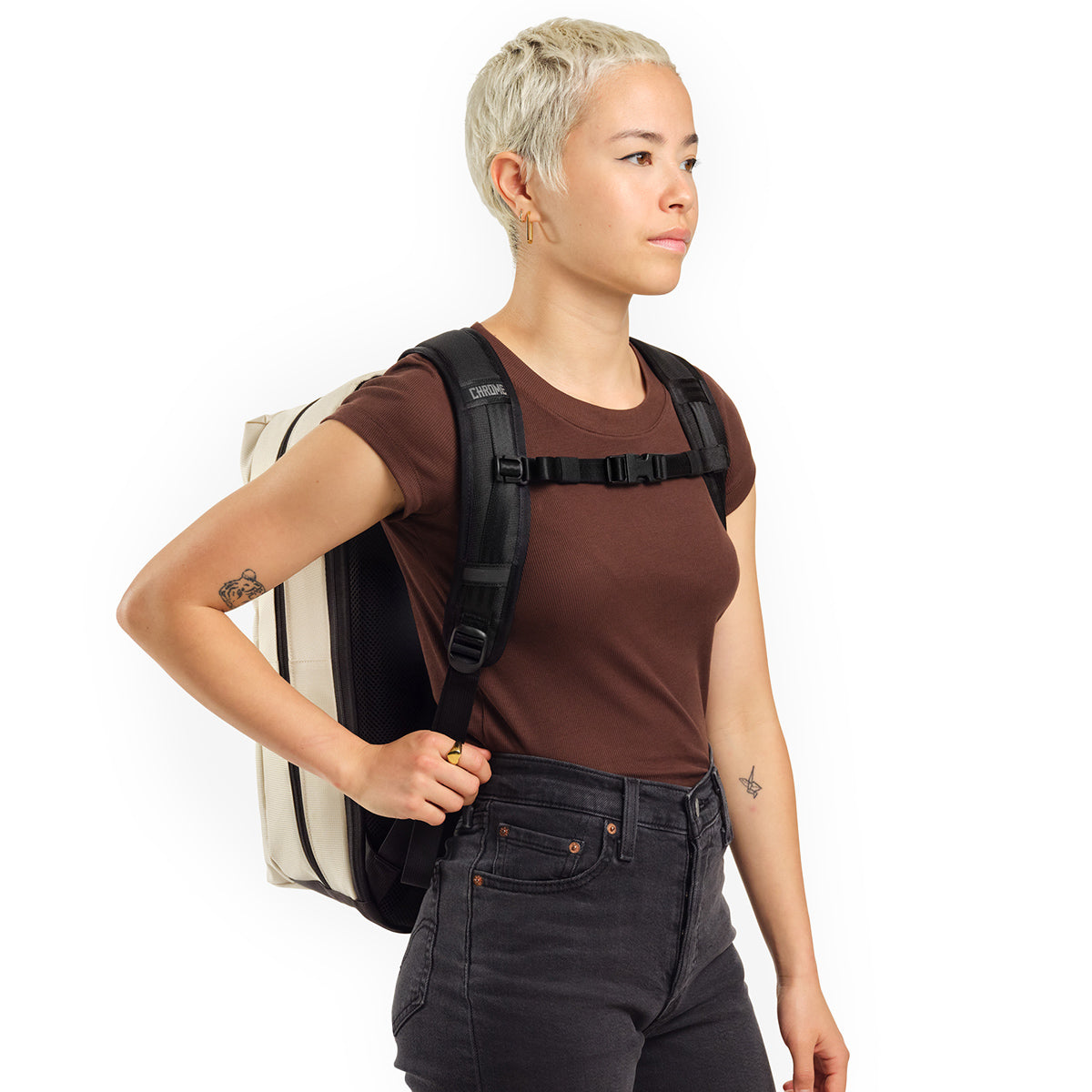 Front view of the Ruckas 23L backpack on a woman