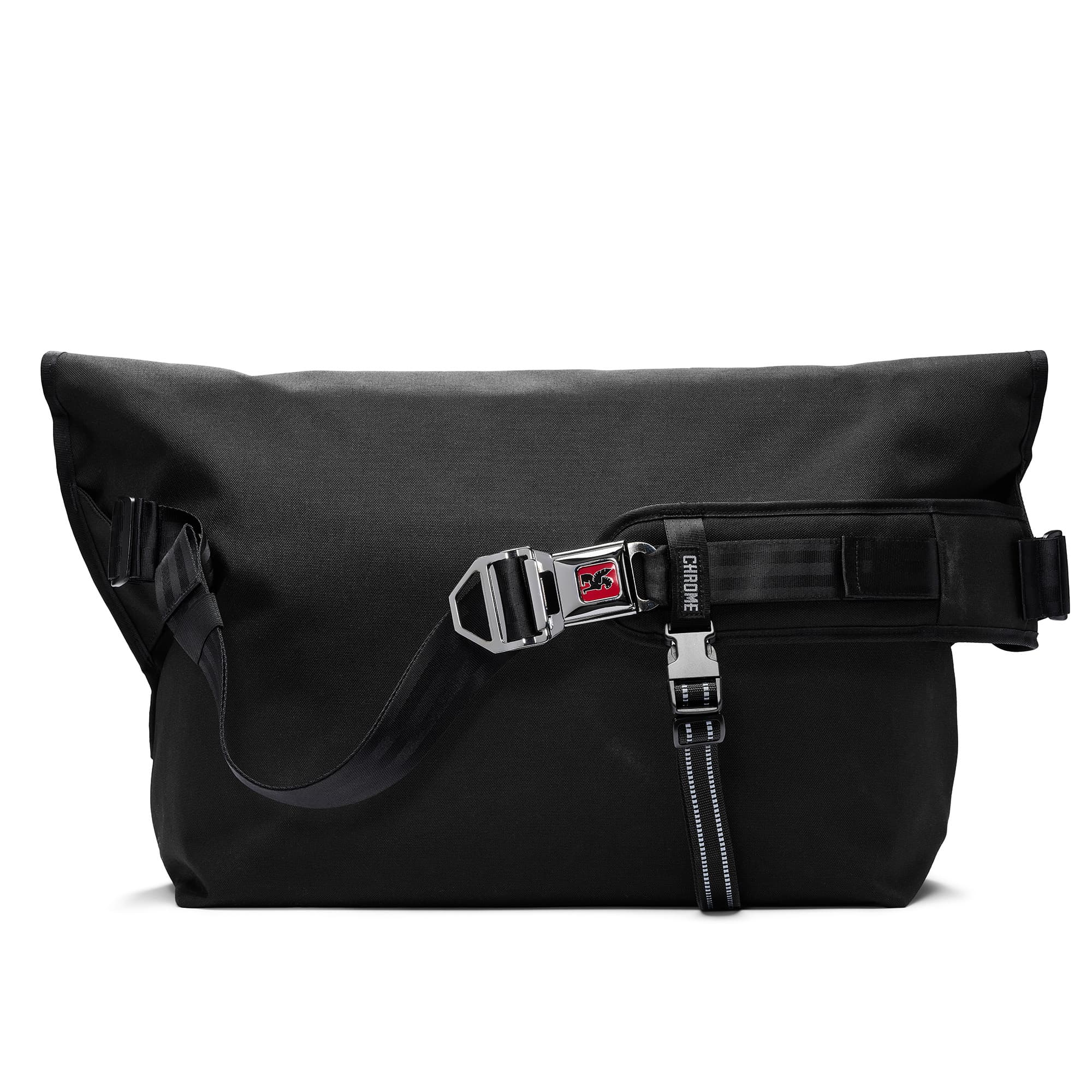 The back of the 40L Metropolis Messenger
