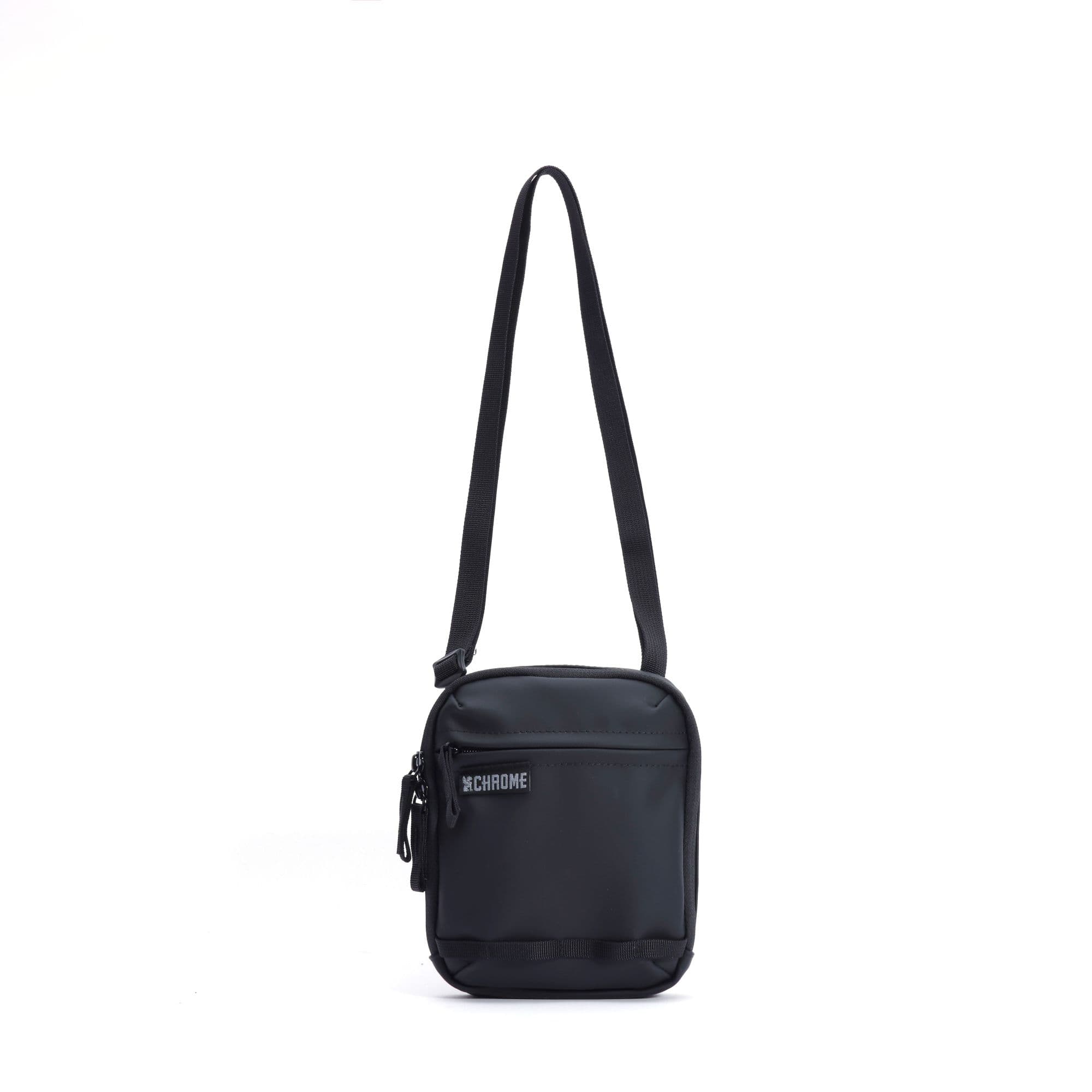 The full front of the Pac Pouch 2L in Matte Black #color_matte black