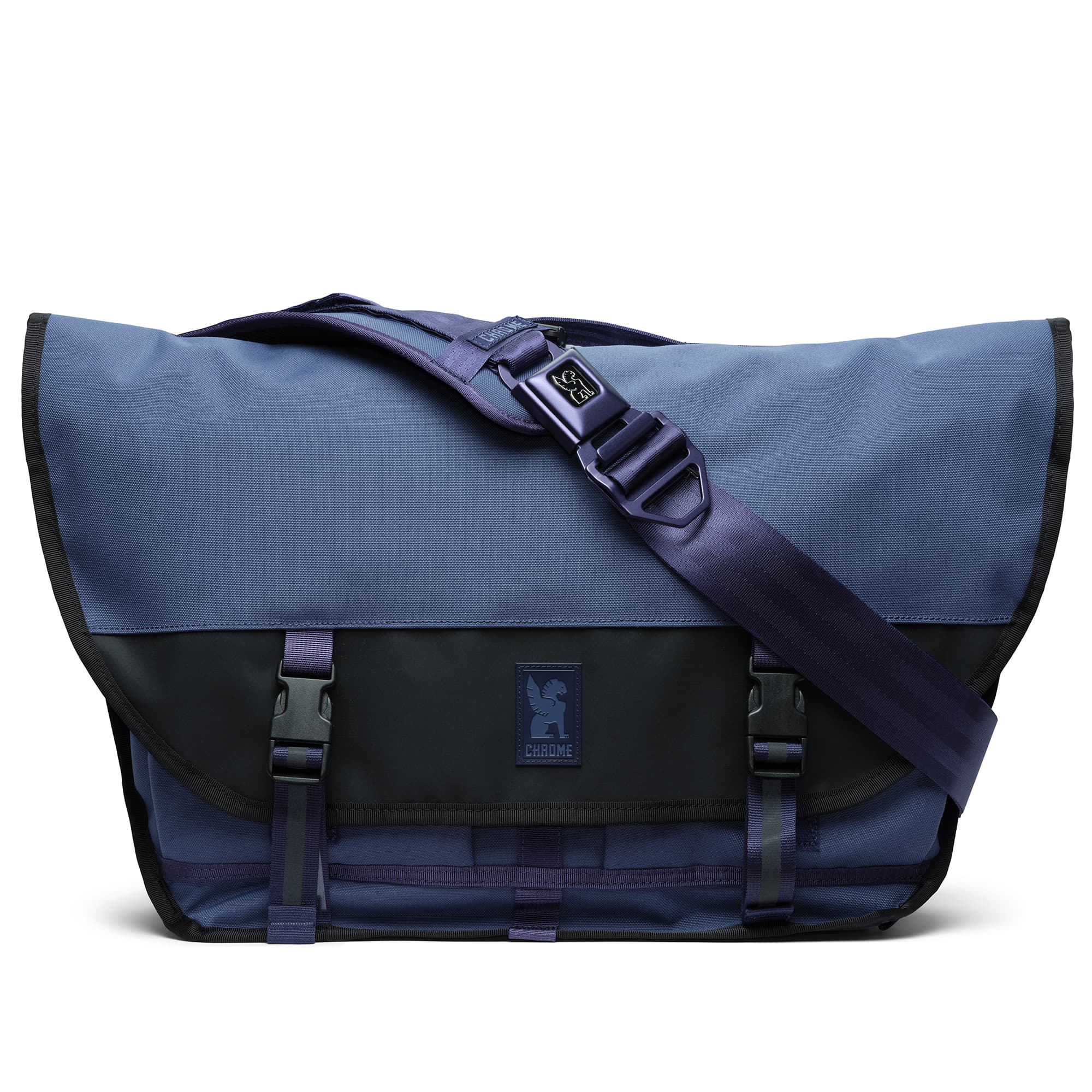 The full front of the Citizen 24L in Indigo #color_indigo