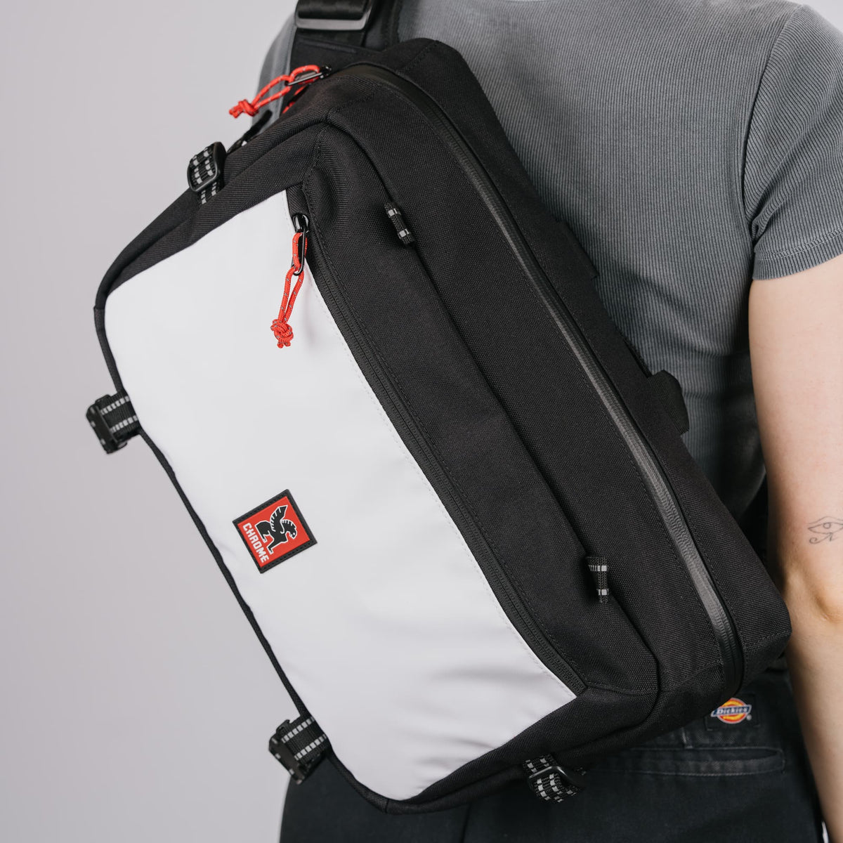 Up close view of the Kadet Max Sling in Classic Black White #color_classic / black / white