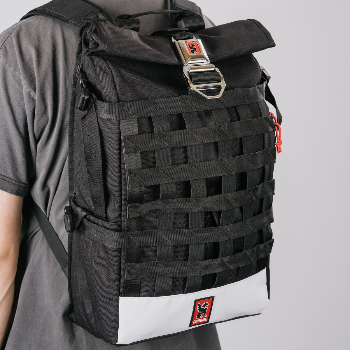 Up close on the back detail of the Barrage 22L in new Classic Black White #color_classic / black / white