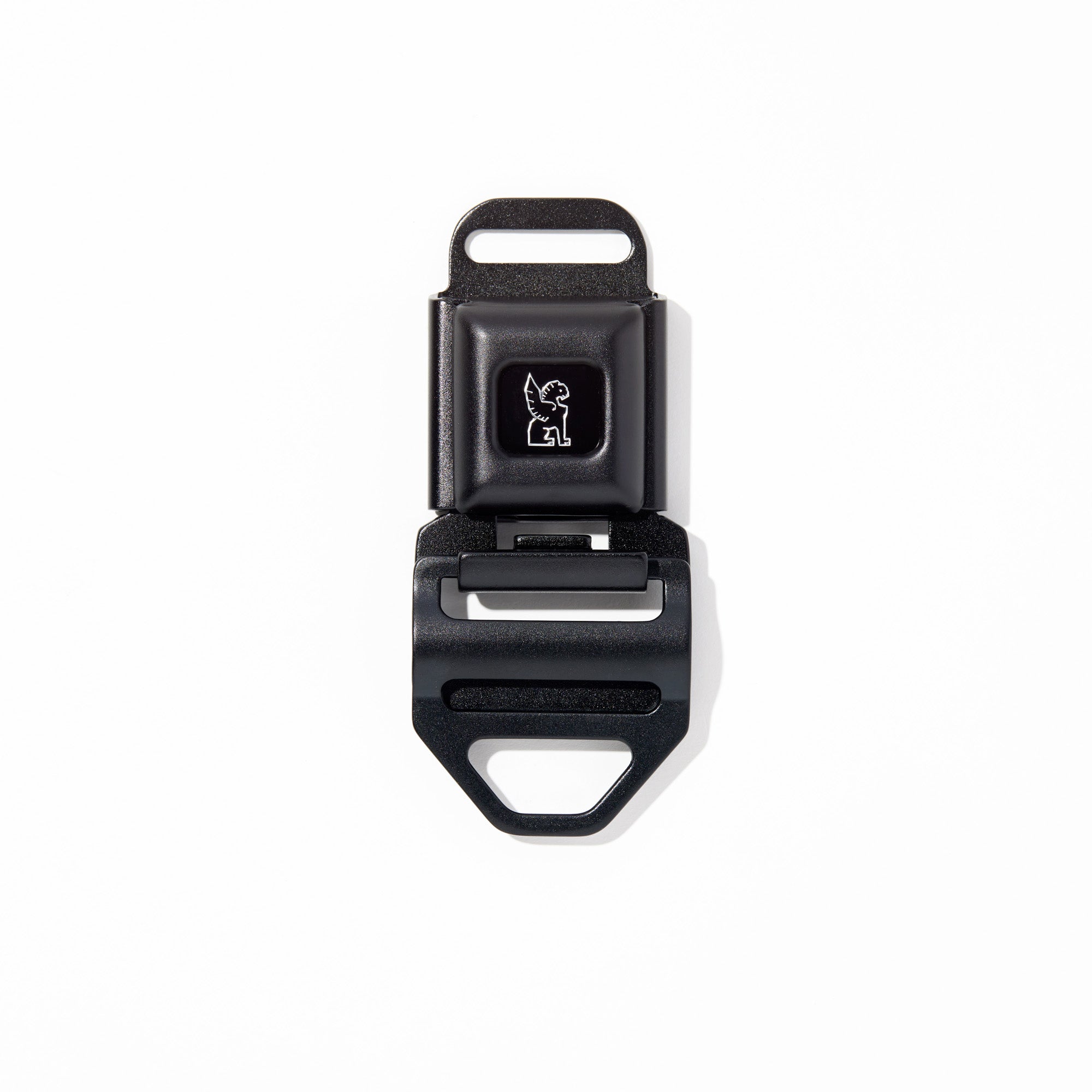 Iconic Chrome MD size seatbelt buckle in black #color_black