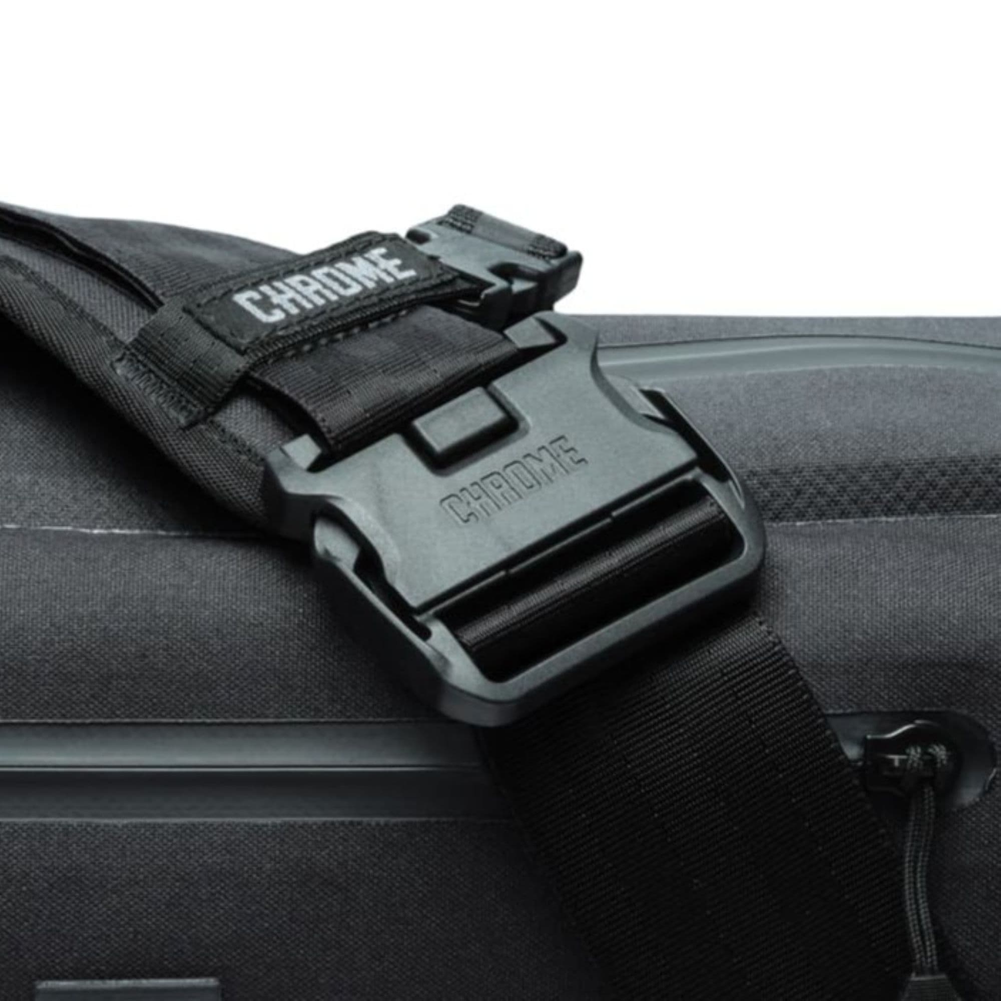 3 Point Buckle LG (2")