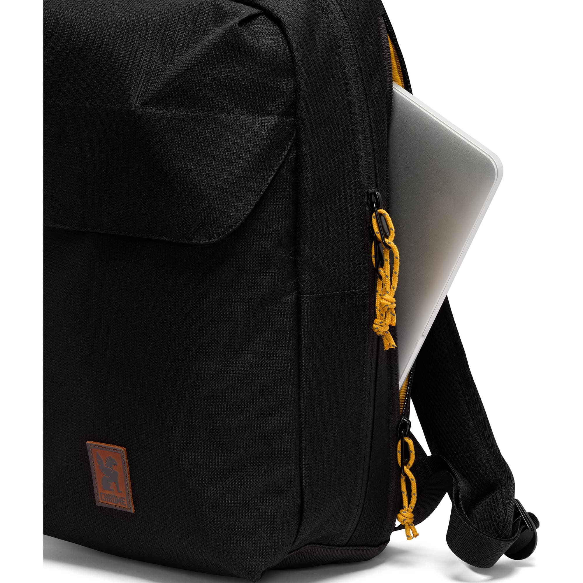 Ruckas 14L Backpack in black side laptop detail