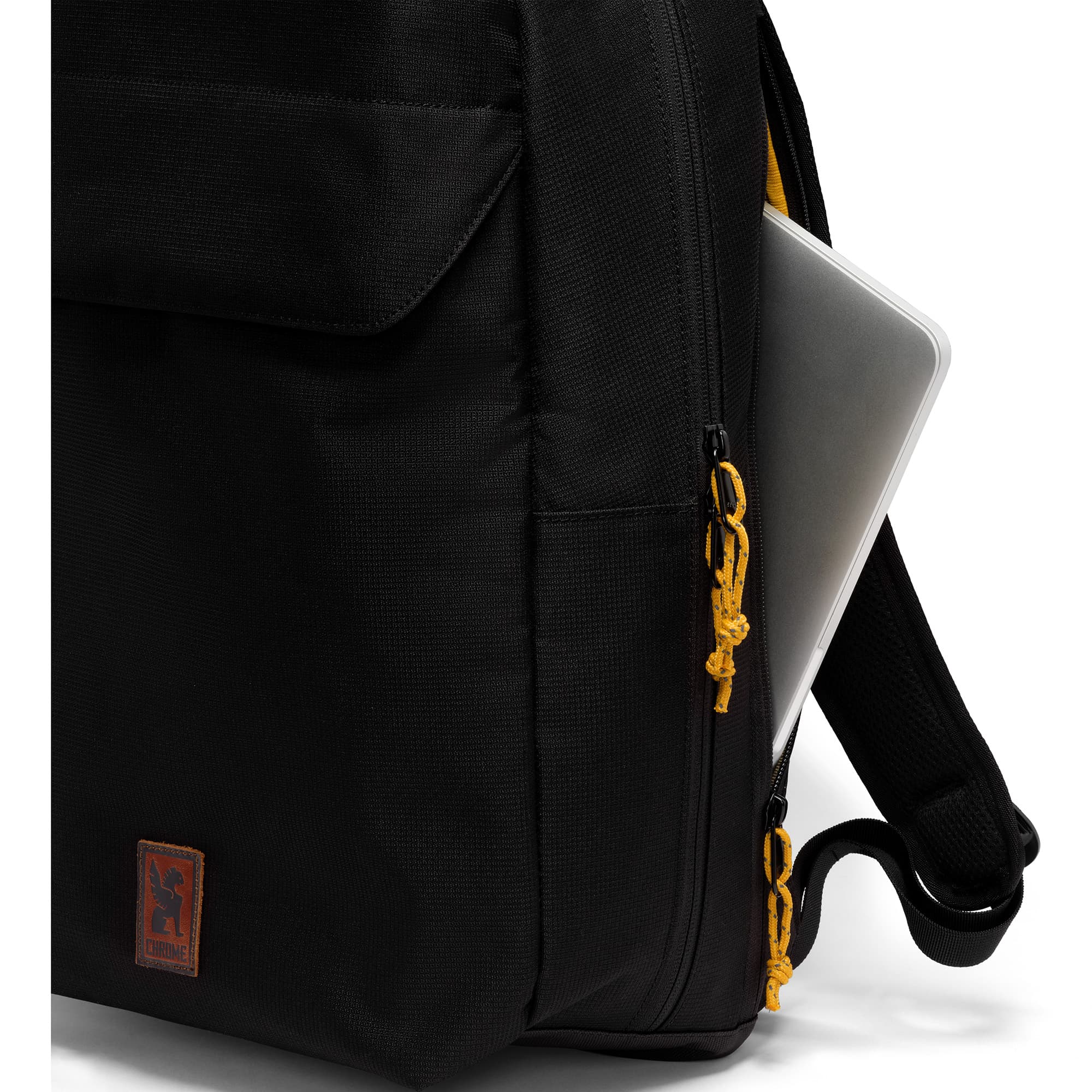Ruckas 23L Backpack in black side zip computer pocket